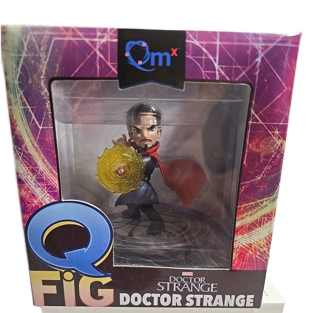Marvel Q Fig Doctor Strange Loot Crate Exclusive Vinyl Figure New in Box.